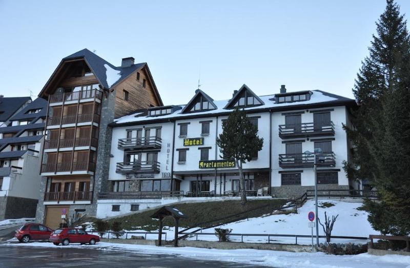 Hotel Tirol Formigal Kültér fotó